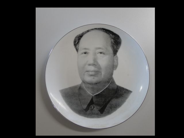Wandteller mit Bildnis von Mao Zedong