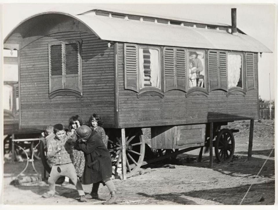 70E6EF42D30E4D3B844BA3FDB291E7FE