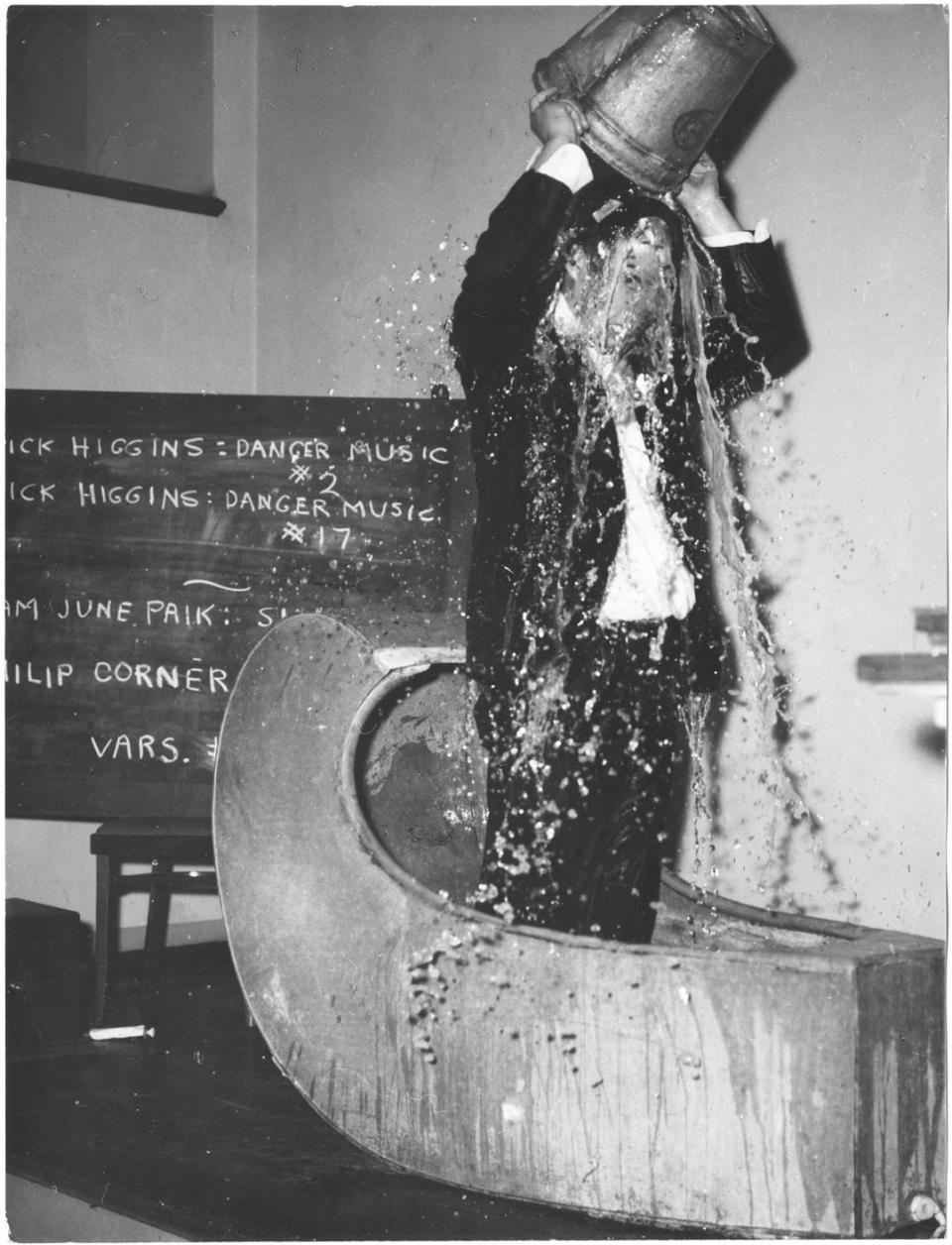 D33A99857F9E40AE8B48D2794776E5F5